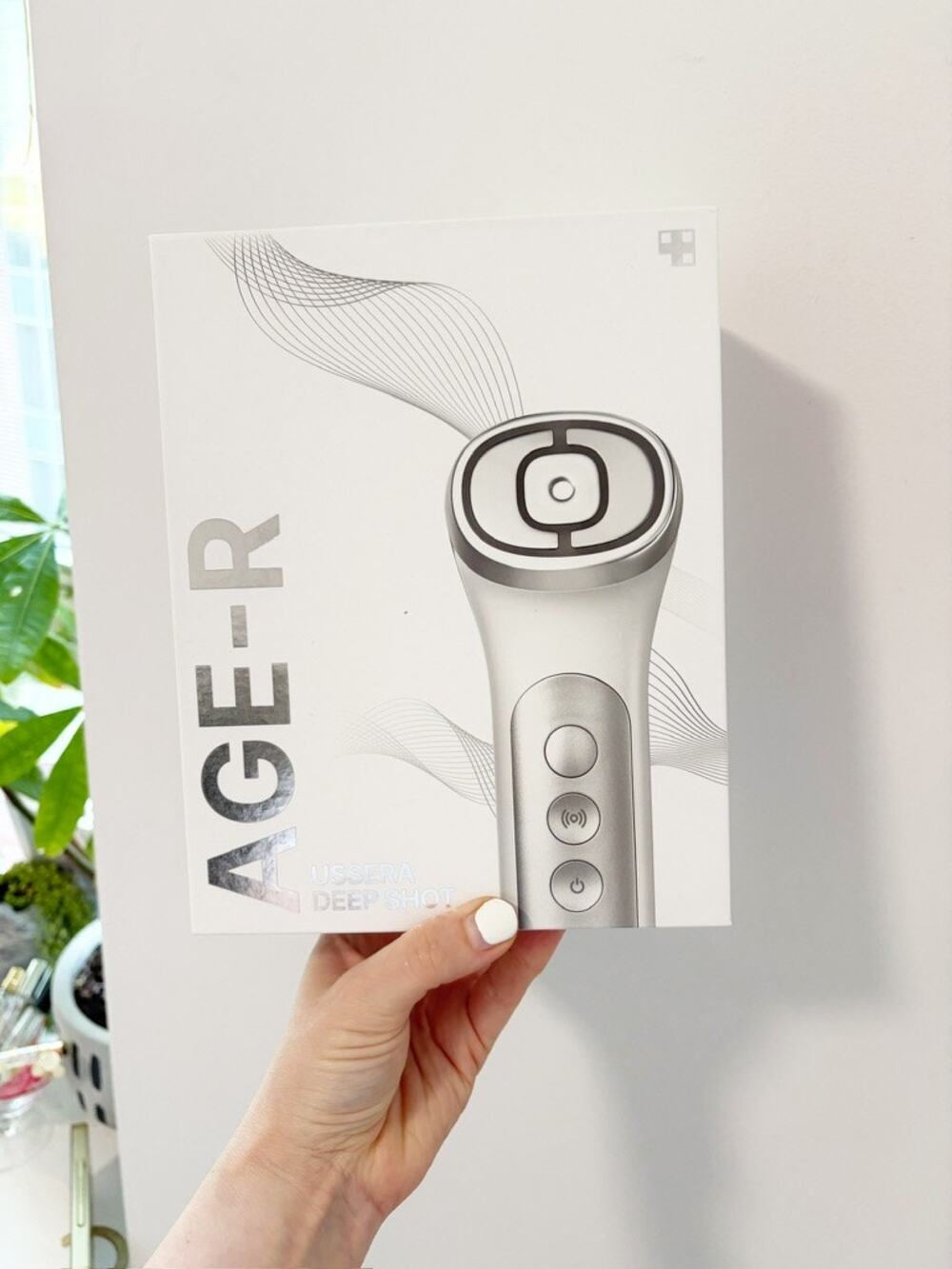NEW Medicube AGE-R Ussera Deep Shot Facial Device